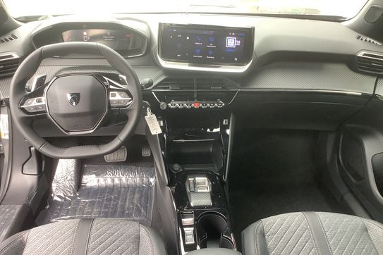 Peugeot 2008 ALLURE 1.2 mHEV e-DCS6