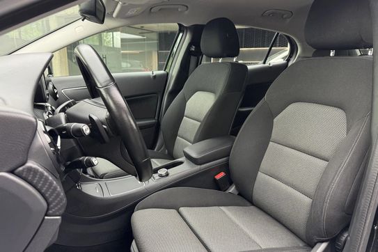 Mercedes GLA 180 7G-DCT