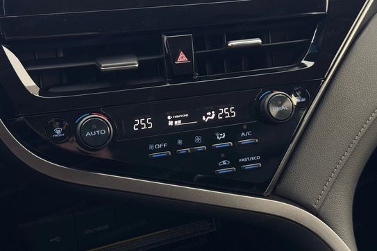 Toyota Camry 2.5 Hybrid Executive