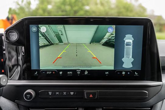 Ford Transit Custom 320 L2H1 Limited A8