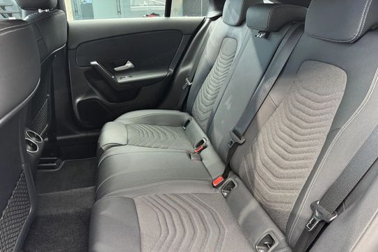 Mercedes CLA 200 mHEV 7G-DCT