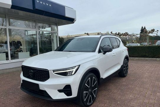 Volvo XC40 B4 Plus Black Edition