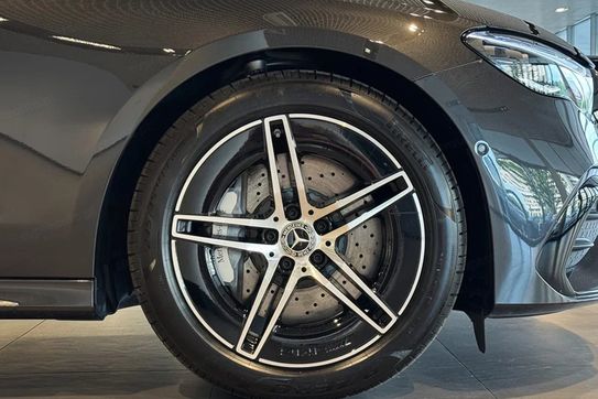 Mercedes Klasa E 220 d 4-Matic AMG