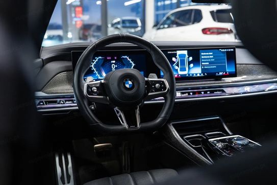 BMW Seria 7 740d xDrive M Sport