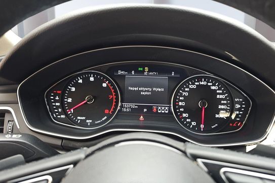 Audi A4 35 TFSI mHEV S tronic