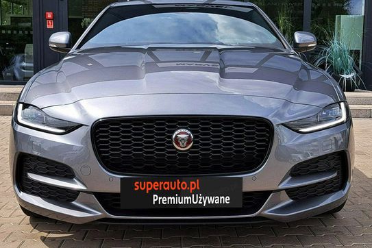 Jaguar XE D200 AWD SE
