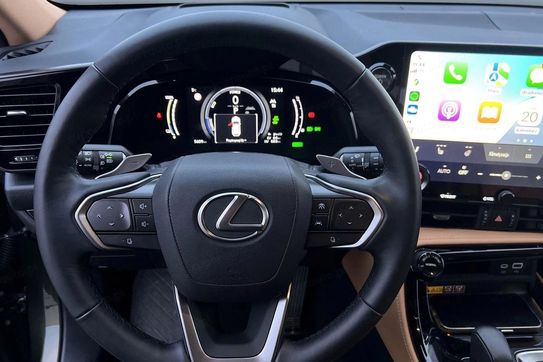 Lexus NX 450h+ Prestige AWD