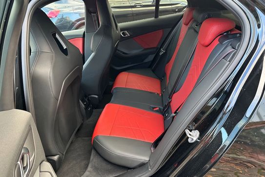 BMW Seria 1 M135i xDrive