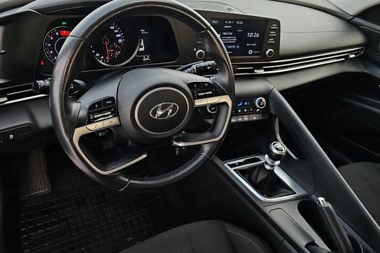 Hyundai Elantra 1.6 Smart