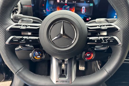 Mercedes CLA AMG 35  4-Matic