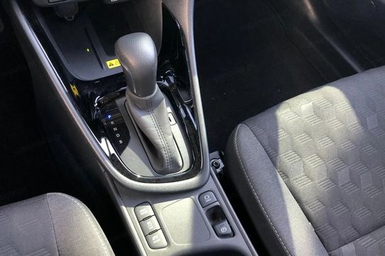 Toyota Yaris Hybrid Style