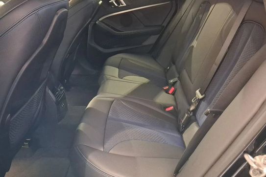 BMW Seria 2 Gran Coupe 218i M Sport