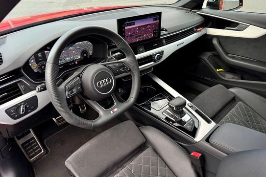 Audi A4 40 TFSI quattro S Line