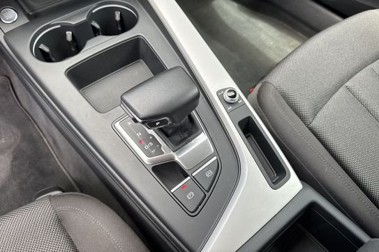 Audi A4 35 TFSI Advanced