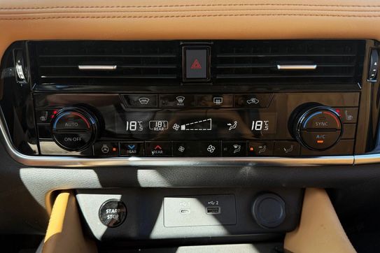 Nissan X-Trail 1.5 Vc-T&E-Power Tekna e-4ORCE