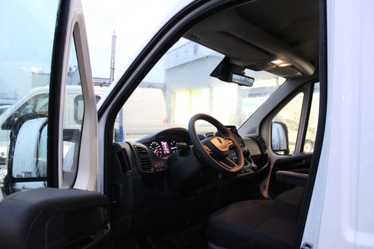 Peugeot Boxer L4H2 AT