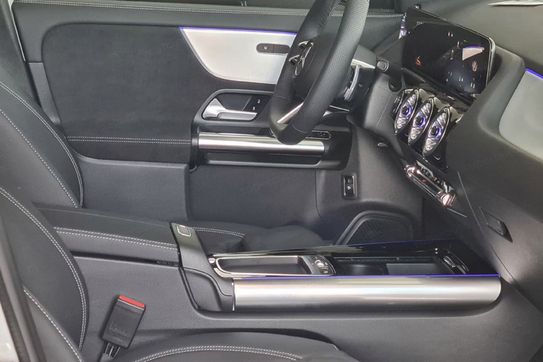 Mercedes GLA 200  AMG Line