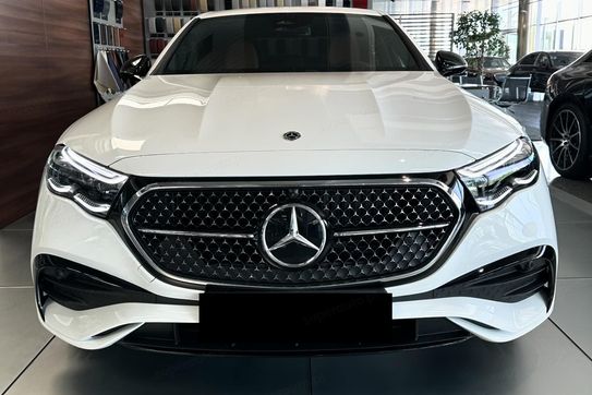 Mercedes Klasa E 300 de  4-Matic AMG