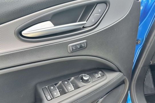 Alfa Romeo Stelvio Turbo Veloce Q4