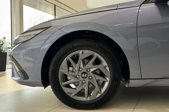 Hyundai Elantra 1.6 Smart
