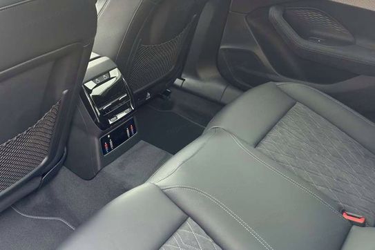 Audi A6 TDI quattro S line Avant