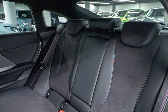 BMW Seria 2 Gran Coupe 220