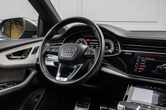 Audi Q8 50 TDI mHEV quattro Tiptronic