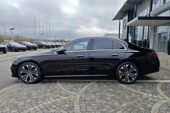 Mercedes Klasa E 200  4-Matic Avantgarde