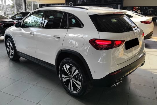 Mercedes GLA 250 e  Progressive