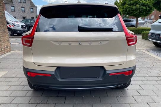 Volvo XC40 B4 Plus Dark