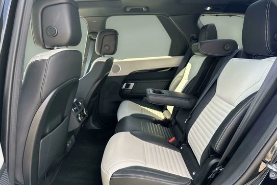 Land Rover Discovery V 2.0 P300 R-Dynamic SE