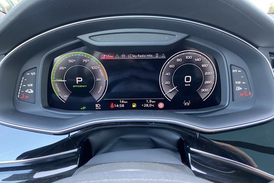 Audi Q8 TFSI e quattro