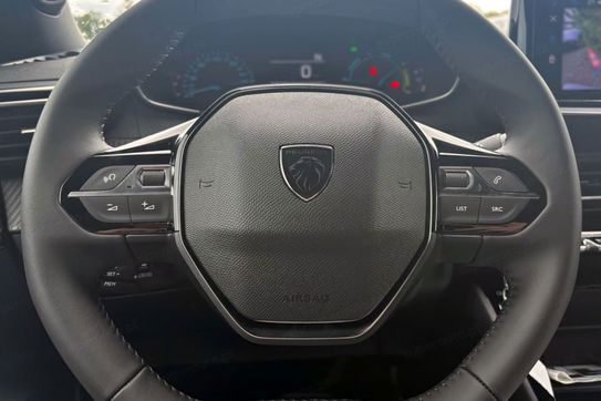 Peugeot 2008 Business e-DCS6 1.2 PureTech mHEV