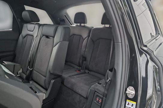 Audi Q7 50 TDI quattro S Line
