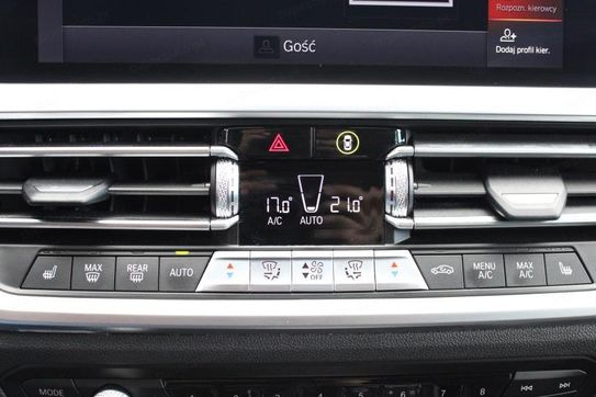 BMW Seria 3 Touring 320d Sport Line