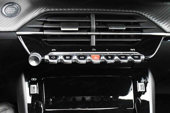 Peugeot 208 GT e-208 50kWh