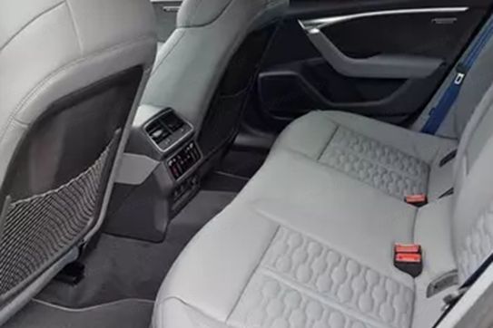 Audi A6 RS6 TFSI quattro Performance Avant