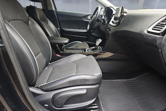 Kia Ceed 1.6 Gdi Phev Business Line Dct