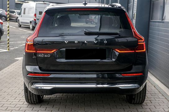 Volvo XC60 T8 Plug-In Hybrid AWD Ultra Bright
