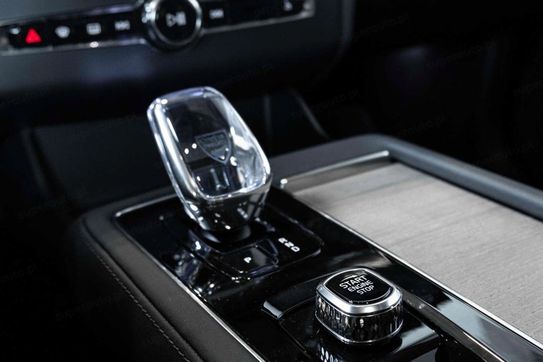 Volvo XC90 T8 AWD Plug-In Hybrid Plus Bright