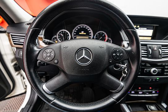 Mercedes Klasa E 200