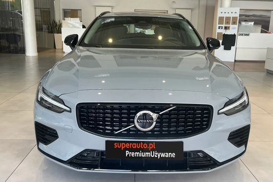 Volvo V60 T6 AWD Plug-In Hybrid Plus Dark