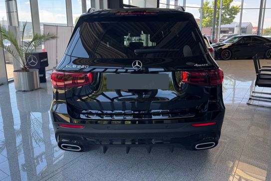 Mercedes GLB 220 4-Matic AMG Line