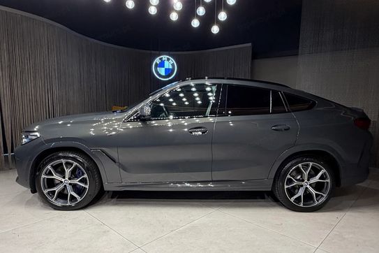 BMW X6 xDrive40d mHEV