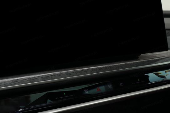 BMW Seria 7 740d xDrive M Sport