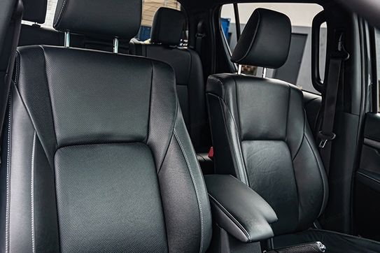 Toyota HiLux Double Cab Invincible