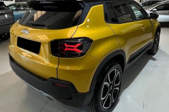Jeep Avenger Summit BEV