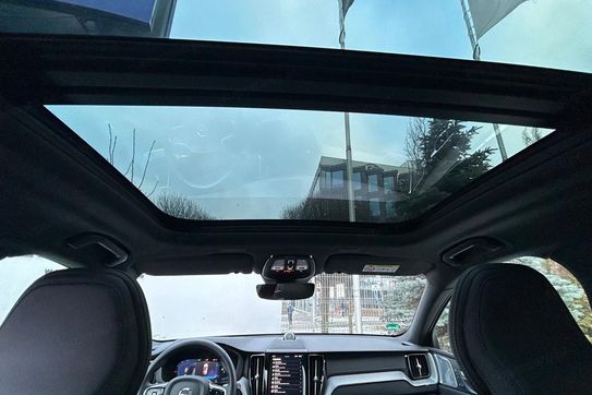 Volvo XC60 T8 Plug-In Hybrid AWD Ultra Black Edition