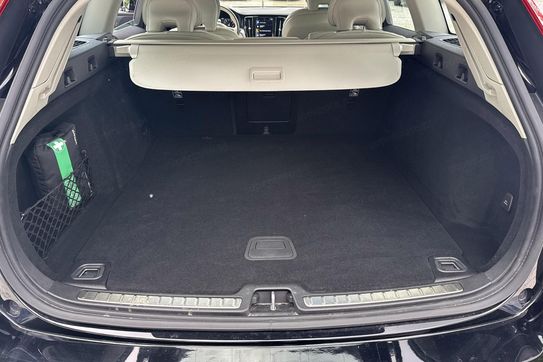 Volvo V60 B3 B Momentum Pro