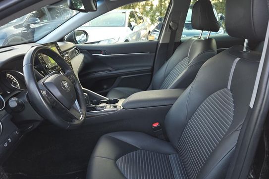 Toyota Camry 2.5 Hybrid Prestige